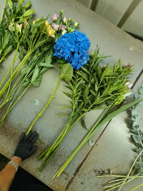 זר פלאוור גירל בשילוב הורטנזיה